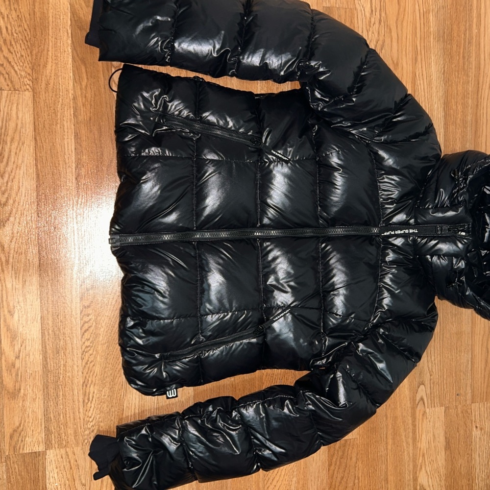 Super Snug Aritzia puffer